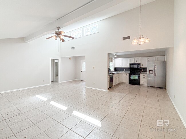 Building Photo - 107 Wild Oak Dr