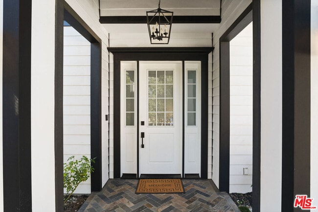 Building Photo - 1408 Plymouth Cir