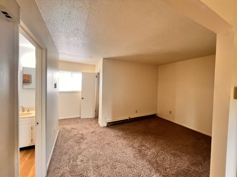 Foto principal - 143 Hendricks Blvd