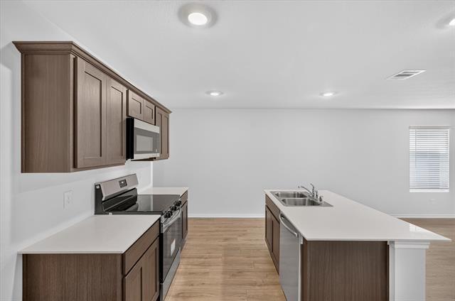 Building Photo - 1153 Northfield Dr
