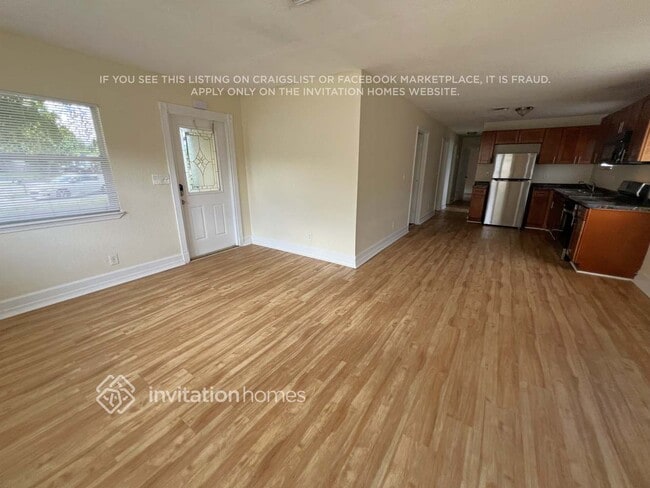 Foto del edificio - 2450 NW 30th Way