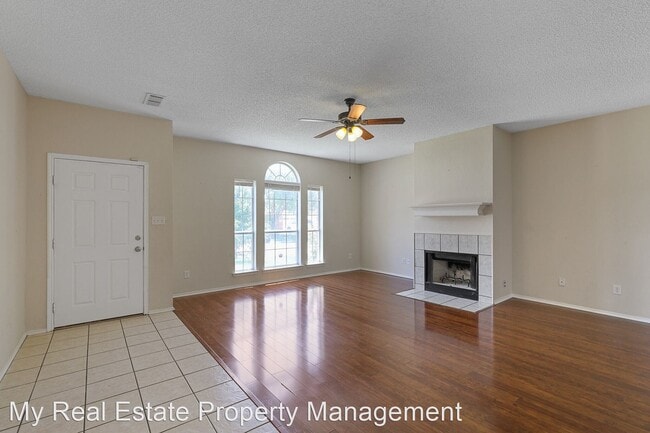 Foto del edificio - 3 br, 2 bath House - 4808 Fishhook Court