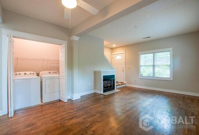 Foto del edificio - 925 Greenwood Ave NE