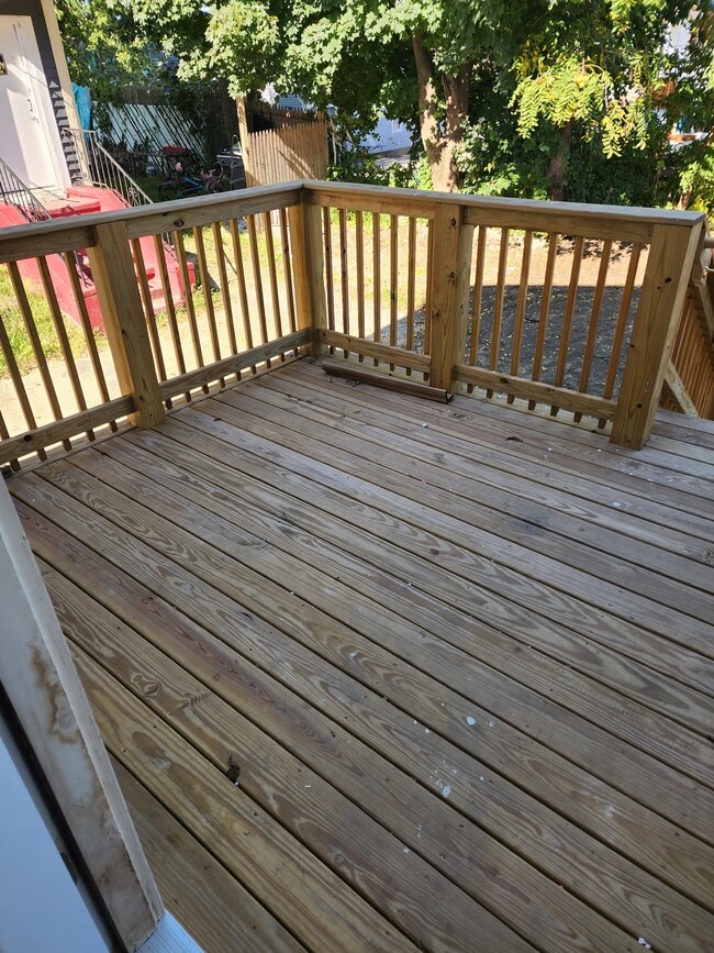Back deck - 15 Sackett St