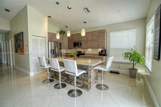 Foto del edificio - 12363 NW 53rd St