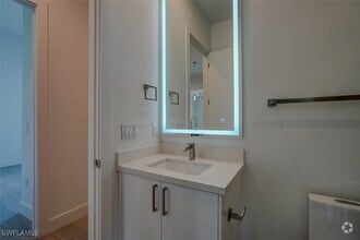 Building Photo - 1227 NW 40th Pl