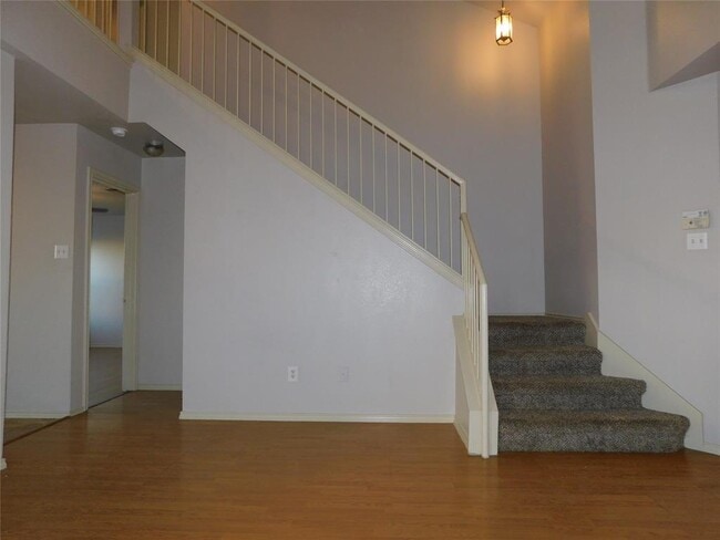 Foto del edificio - 14813 Falling Stone Ln