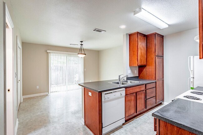 Cocina - 1765 Laurel Avenue