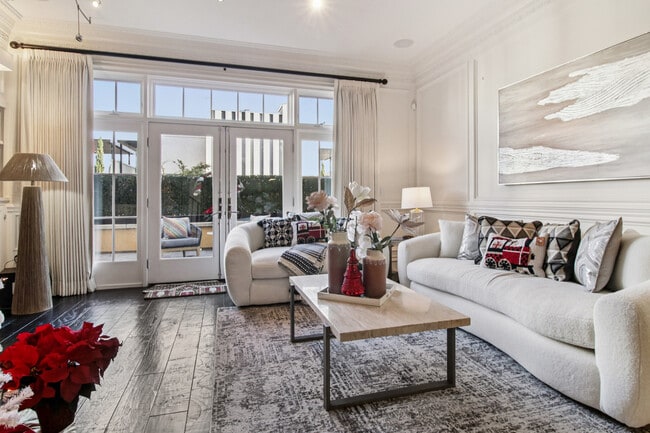 Building Photo - 356 Santana Row