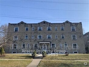 Building Photo - 1945 Ottawa Dr