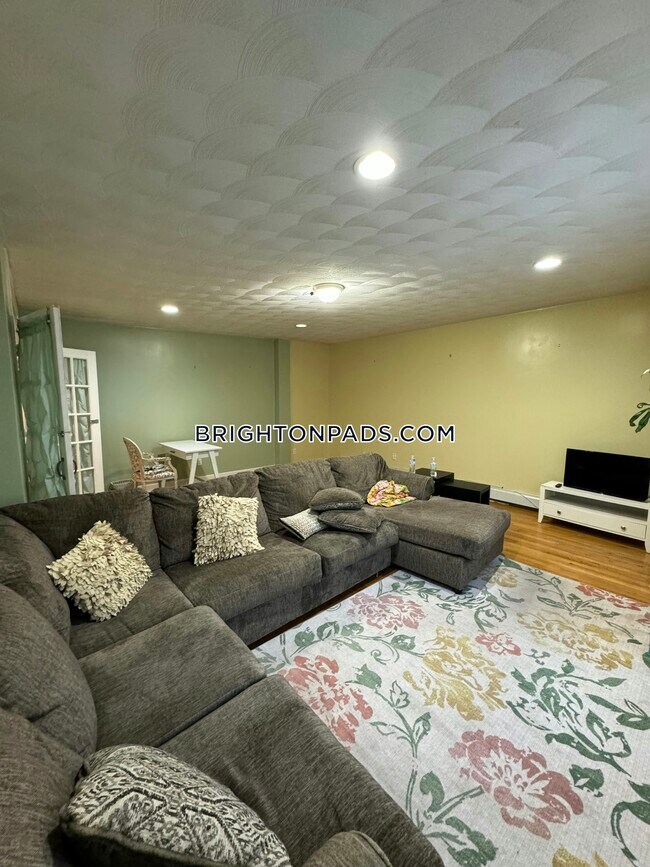 Foto del edificio - 42 Litchfield St