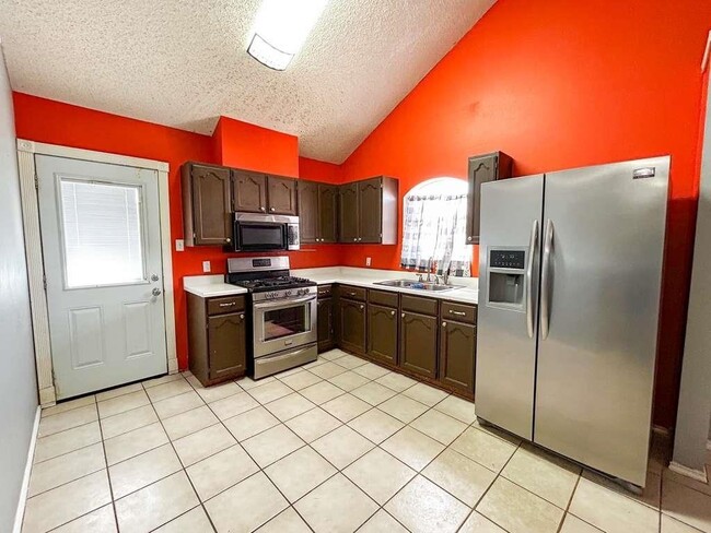 Building Photo - 402 Prescott Loop