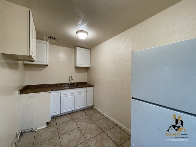 Foto del edificio - 1 Bedroom Clean and Ready to Rent