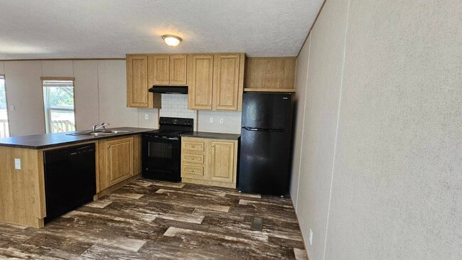 Foto del edificio - 1912 E Campus St