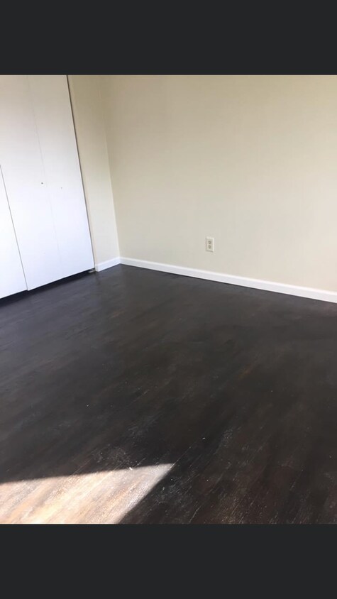 Building Photo - 1705 Blossom Ln
