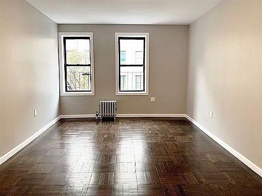 Foto del edificio - 2 bedroom in BRONX NY 10452