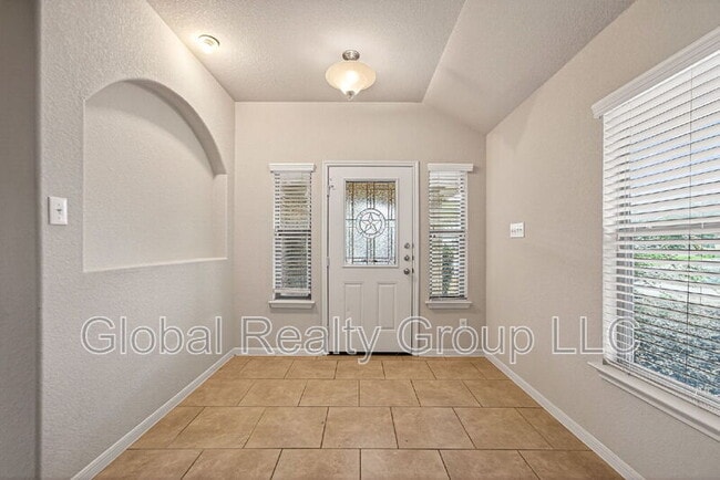 Building Photo - 5615 Southern Knoll