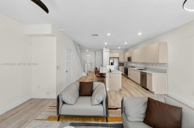 Foto del edificio - 15841 NW 91st Ct