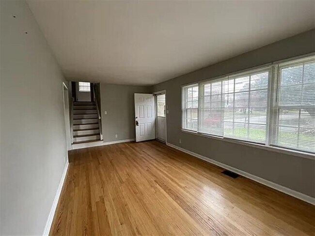 Building Photo - Balwin Dr SW, Huntsville Homes