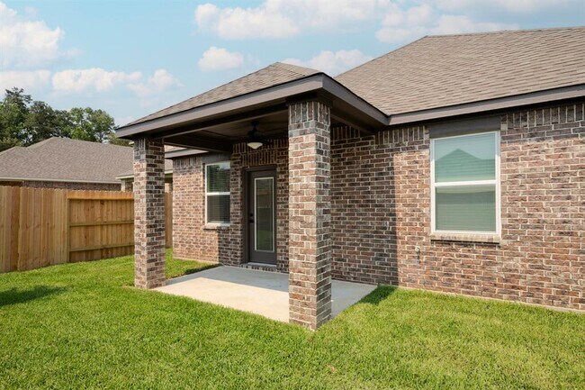 Foto del edificio - 6111 White Spruce Dr