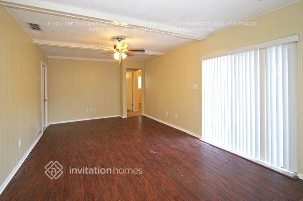Building Photo - 959 Apple Ln