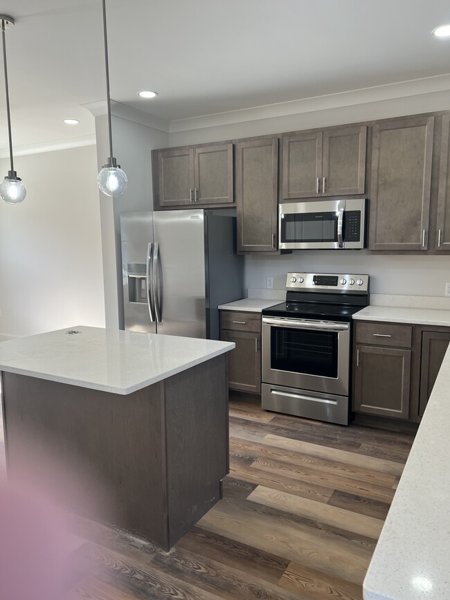 Foto del edificio - Anderson Avenue Townhomes
