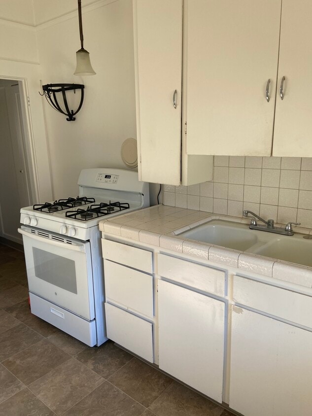 116 W Cliff Dr Unit 2, Santa Cruz, CA 95060 Apartments 116 W Cliff