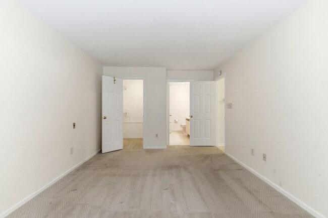 Building Photo - 3403 Waltham Ct