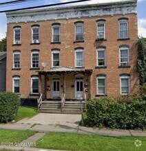 Building Photo - 57 1/2 Saratoga Ave