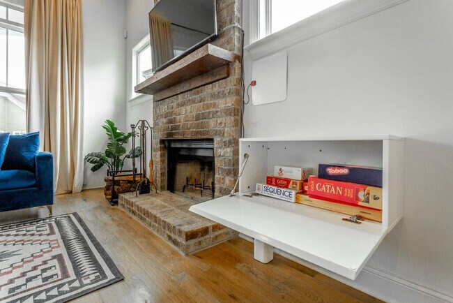 Foto del edificio - 1494 Madison St