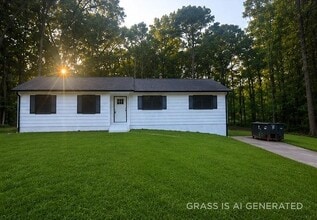Building Photo - 2501 Sandy Ct