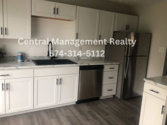 Foto del edificio - Updated 3 bedroom 1.5 bath home close to Notre Dame