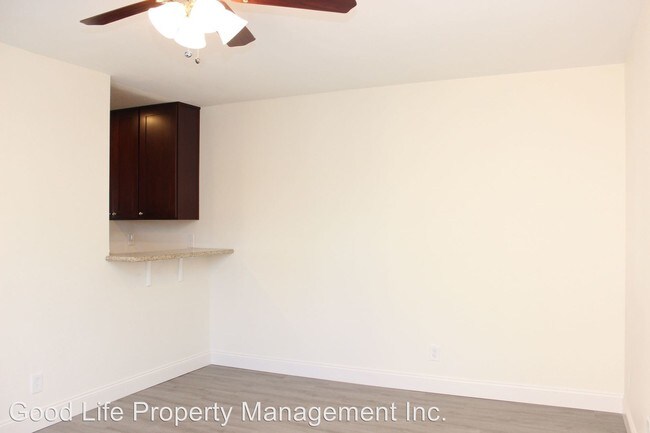 Foto del edificio - 3415 Dwight St