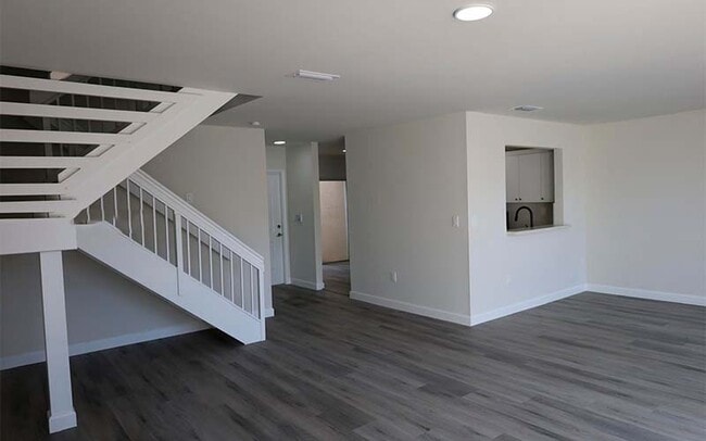 Foto del edificio - 5240 NW 102nd Ct