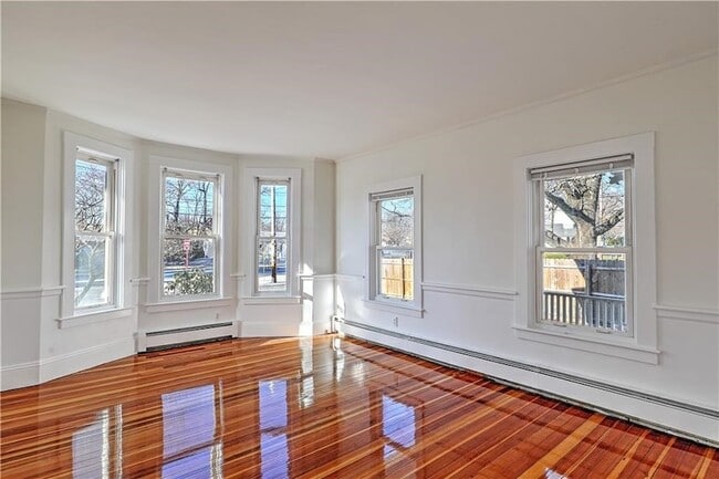 Foto del edificio - 292 Pleasant St