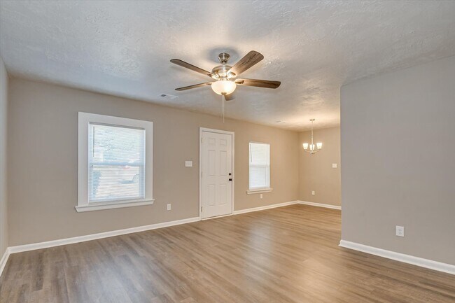 Building Photo - 3405 Princess Ct