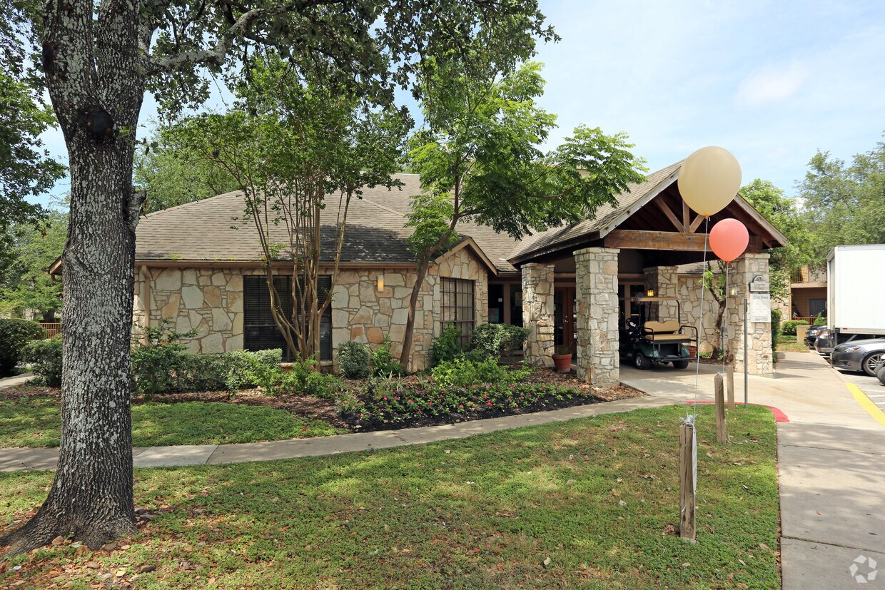 Lincoln Village Apartments 1700 Jackson Keller Rd San Antonio, TX