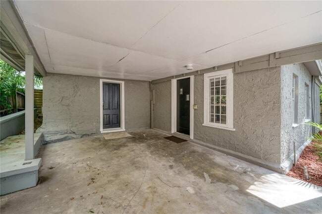 Building Photo - 2113 Harrison Ave