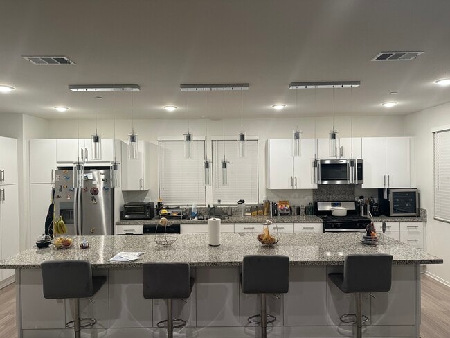 Building Photo - 5340 Calle Rockfish