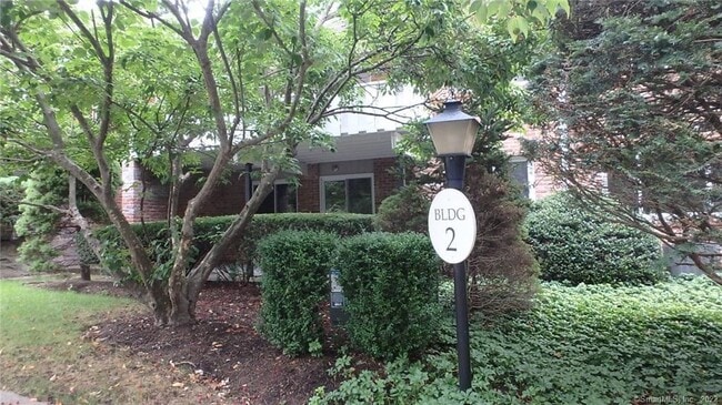 Building Photo - 20 Southport Woods Drive