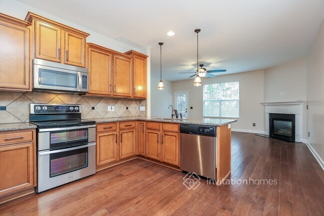 Building Photo - 618 Masters Way