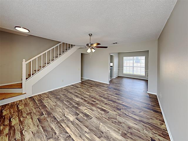 Building Photo - 2508 Creekwood Ln