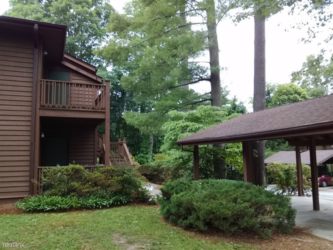 Foto principal - 550 Courtwood Ln