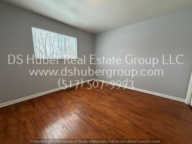 Building Photo - 133-135 Marsh Dr