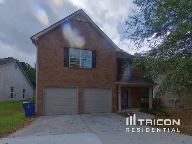 Building Photo - 207 Arbor Creek Dr