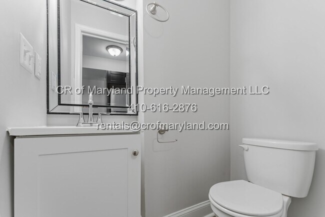 Building Photo - WAITLIST APPLICATIONS ONLY