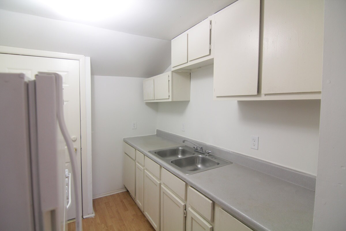 Primary Photo - 412 Union St