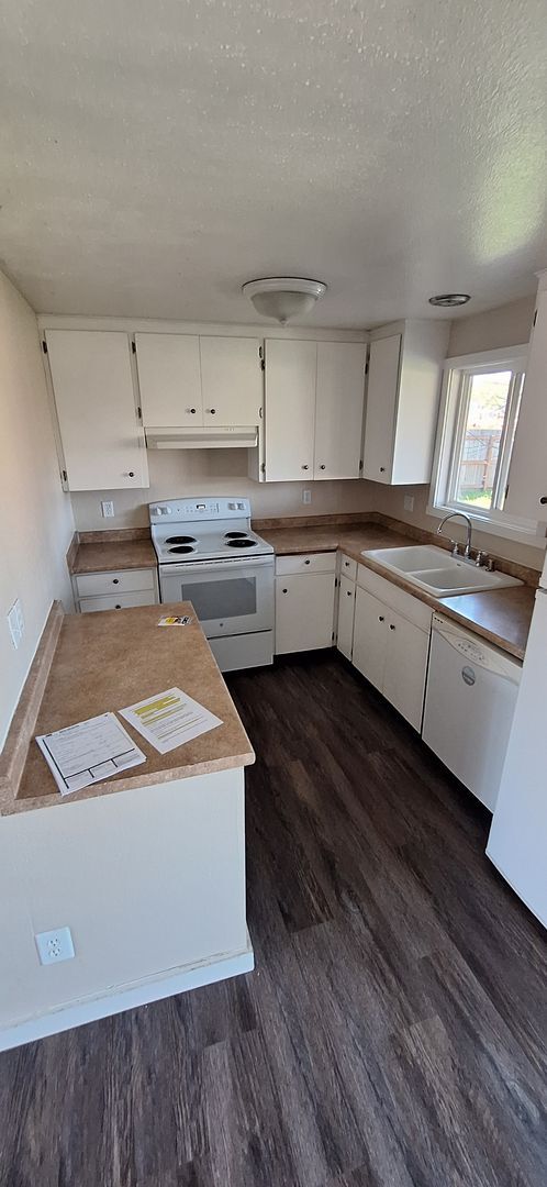 Foto del edificio - Single level pet friendly home - Move In Special