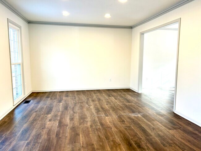 Foto del edificio - 6348 Torrence St