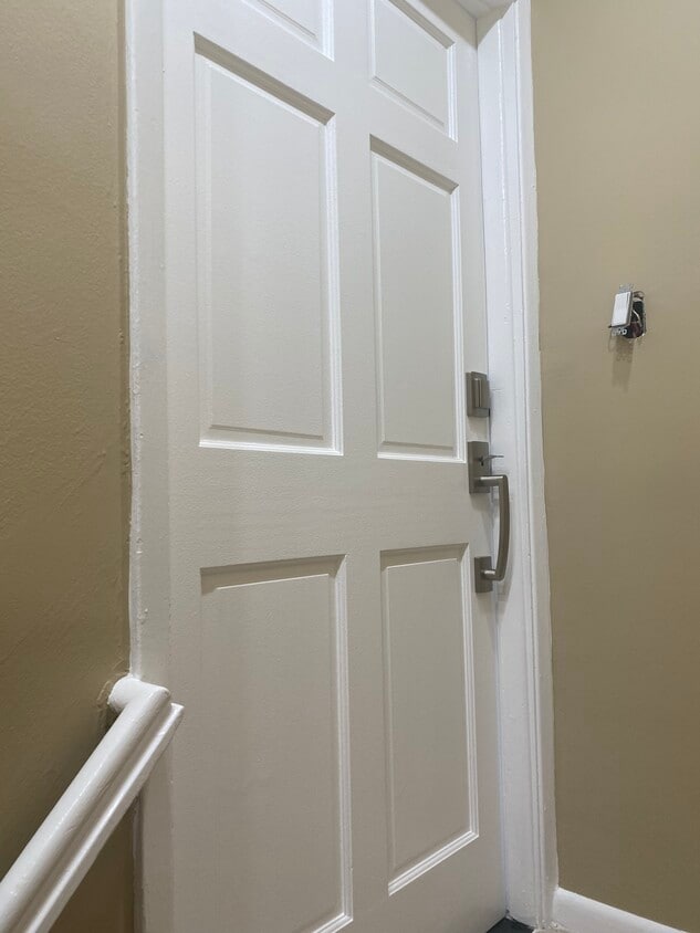 2nd Floor Apartment Main Door - 5708 Liebig Ave